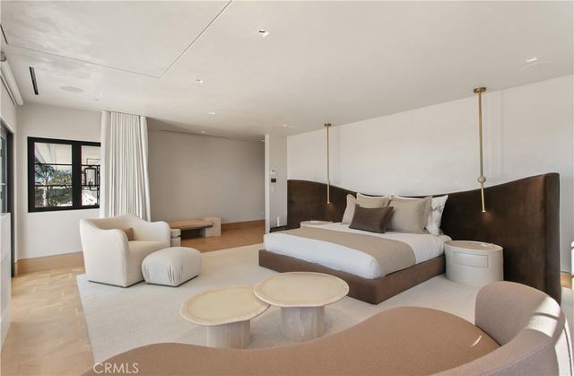 a view of an empty room with stairs and ventilation