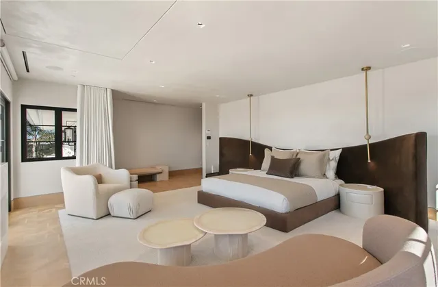 a view of an empty room with stairs and ventilation