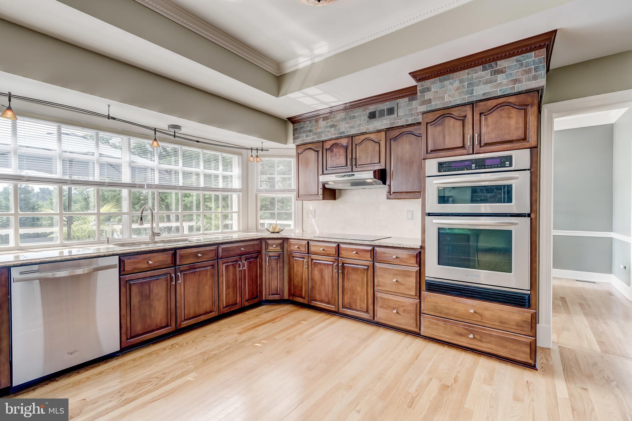2391 McKenzie Road Ellicott City, MD 21042 - Photo 14 of 56 Kitchen
