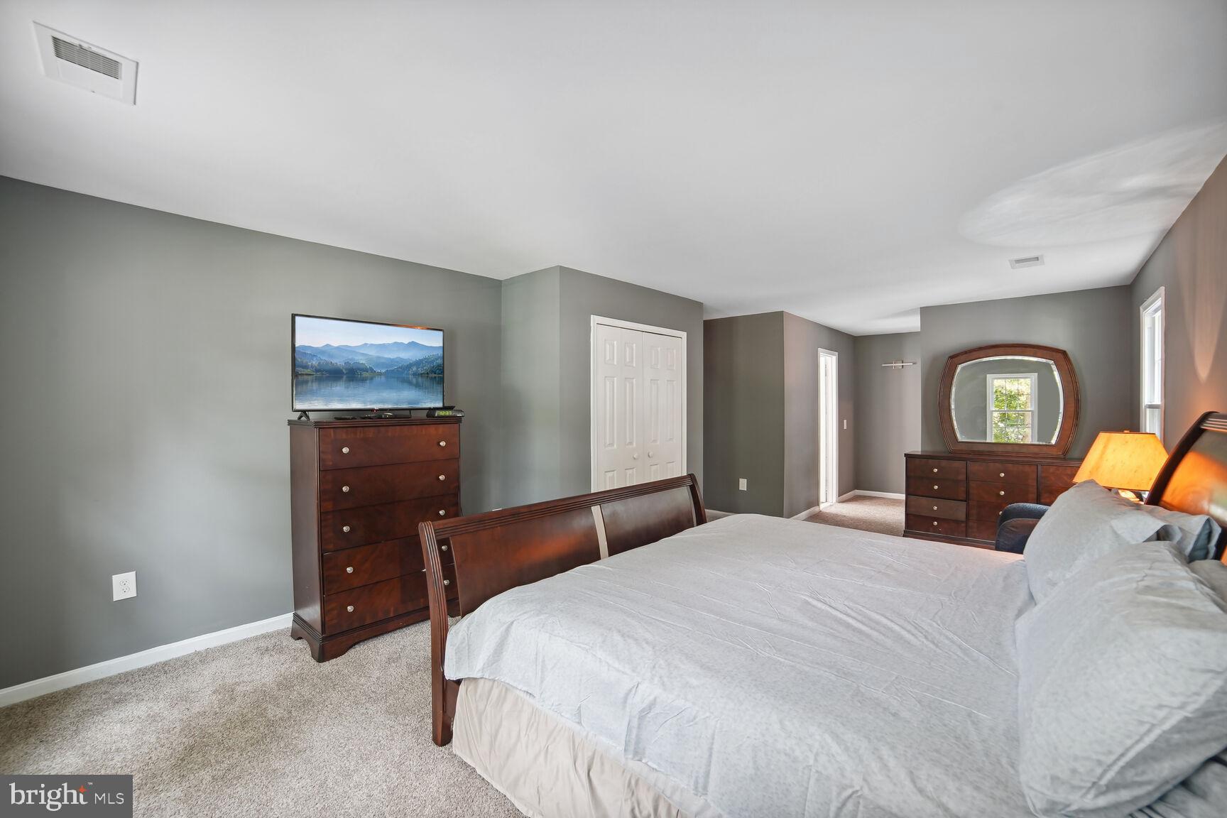 15519 Langside Street Silver Spring, MD 20905 - Photo 31 of 35 MBR