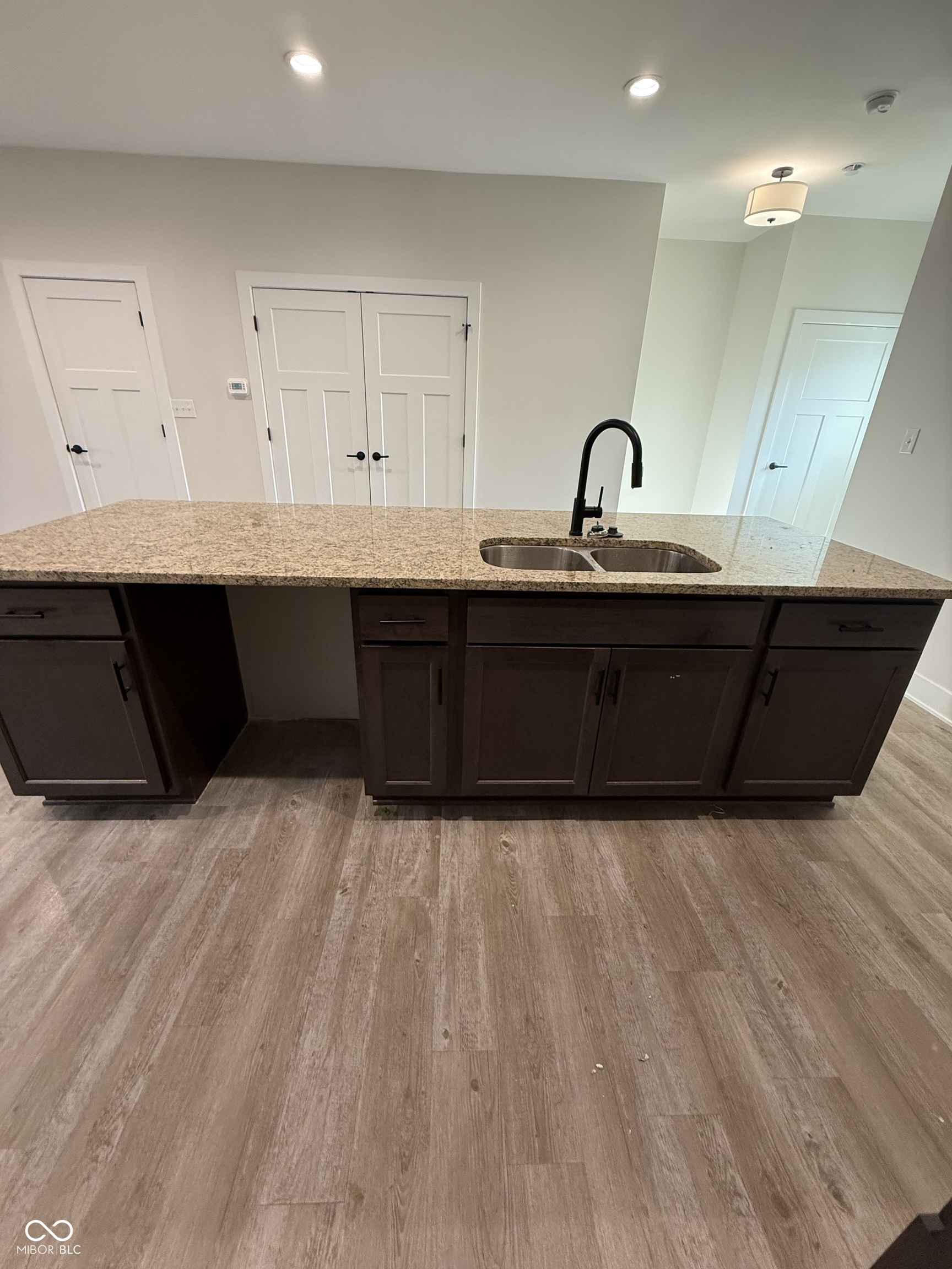 1808 West Morris Street Indianapolis, IN 46221 - Photo 5 of 24