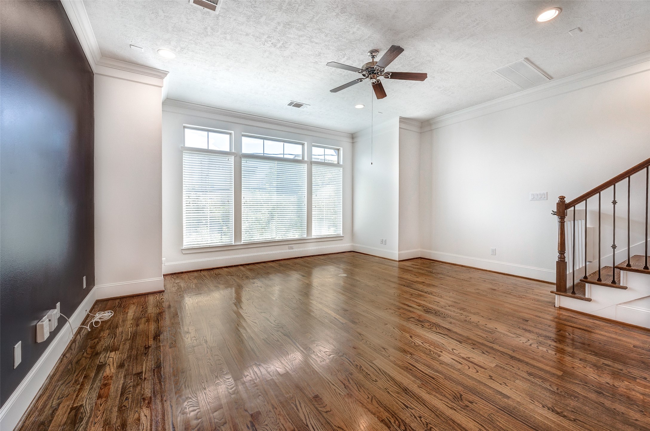 1413 Patterson Street Houston, TX 77007 - Photo 12 of 37 A wall of windows is perfect for natural light