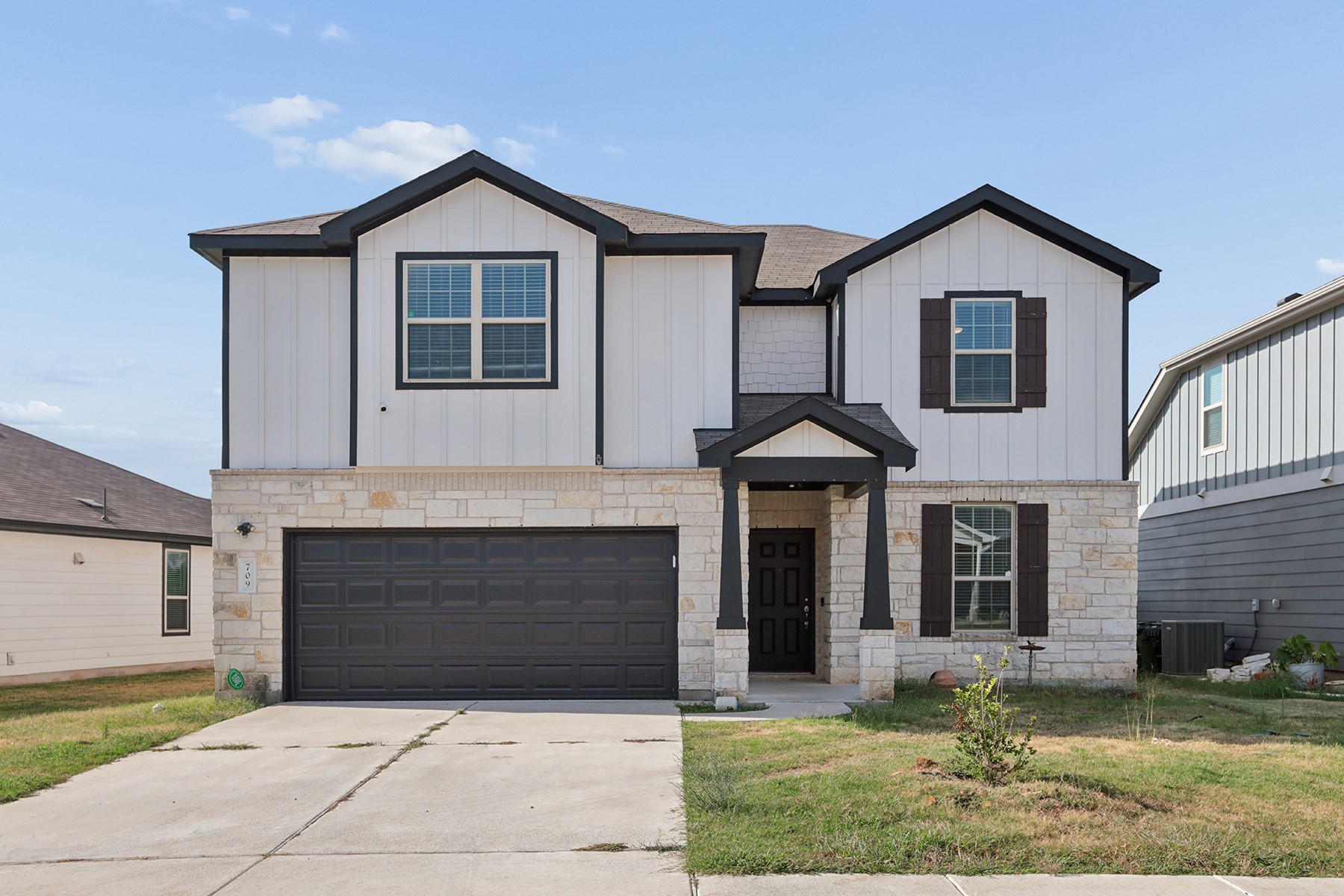 709 Hummingbird Lane Leander, TX 78641 - Photo 1 of 20 Gallery Image 1