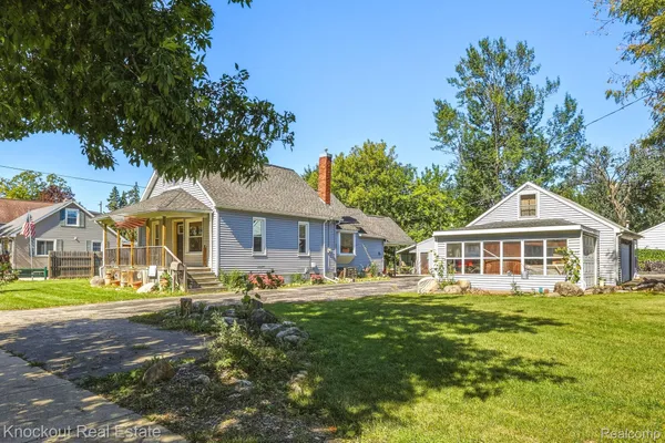 $159,900 | 307 McGraw Street, Bay City, MI 48708