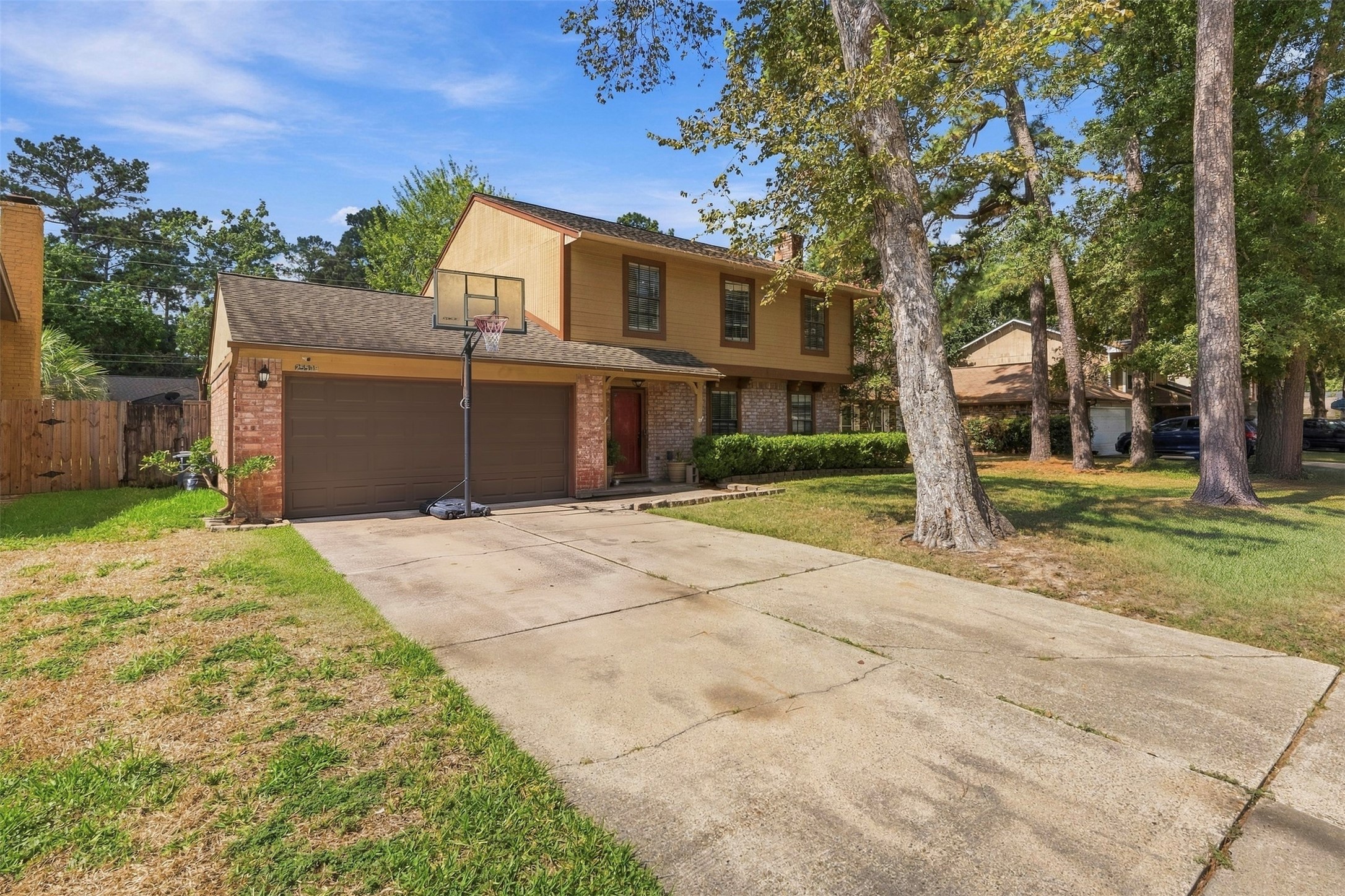 25539 Chapel Ridge Lane Spring, TX 77373 - Photo 29 of 40 Neighborhood amenities include a community pool, with convenient access to I-45, Hardy Toll Road, Grand Parkway, shopping, and dining.
