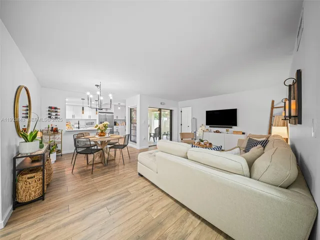 $375,000 | 9010 Southwest 125th Avenue, Unit G110, Miami, FL 33186