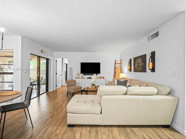 $375,000 | 9010 Southwest 125th Avenue, Unit G110, Miami, FL 33186