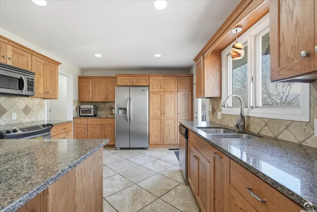 $314,900 | 4330 Southeast 26th Terrace, Topeka, KS 66605