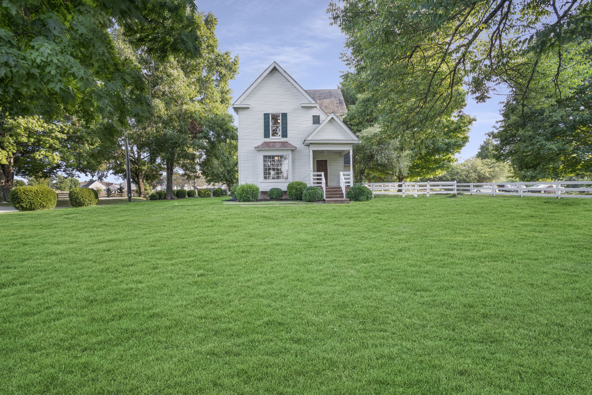 3588 Sango Road Clarksville, TN 37043 - Photo 4 of 31 Gallery Image 4