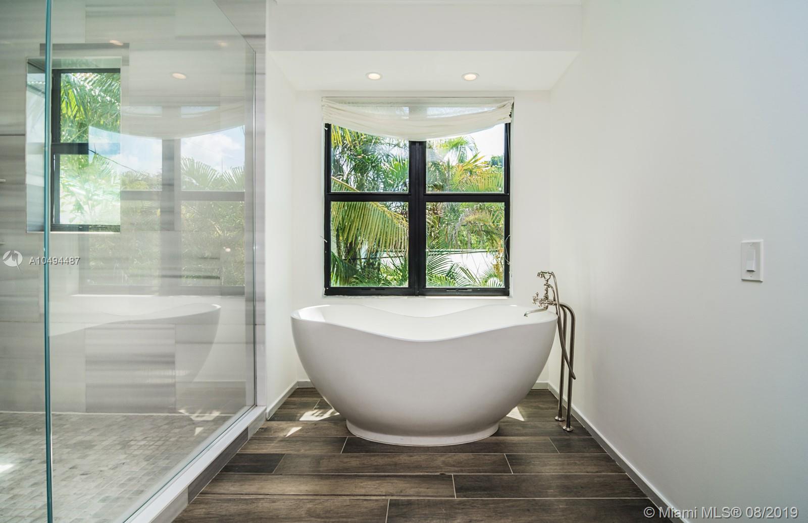 3751 Solana Road Miami, FL 33133 - Photo 19 of 53 Gallery Image 19