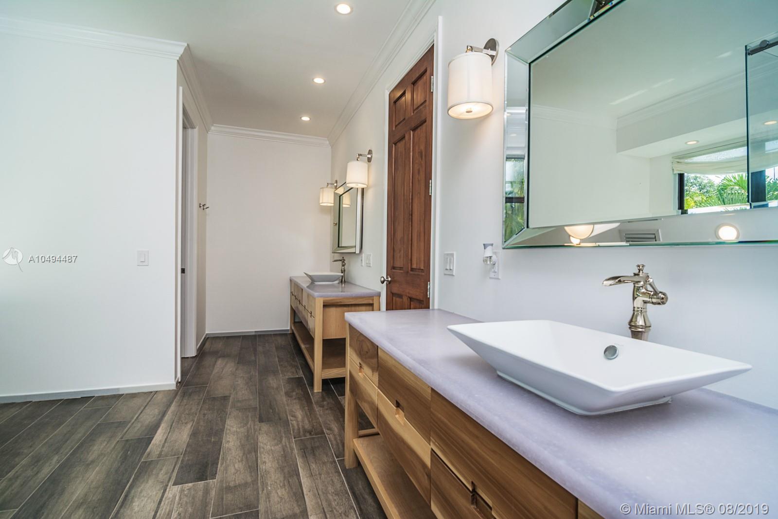 3751 Solana Road Miami, FL 33133 - Photo 21 of 53 Gallery Image 21