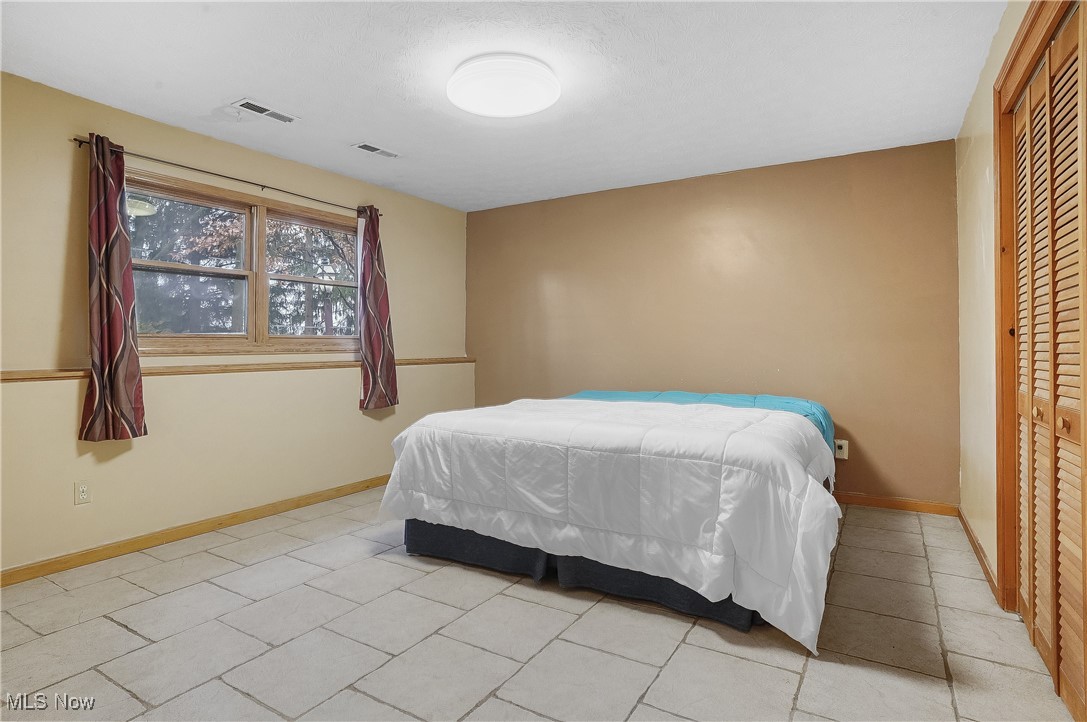 3323 Shade Road Akron, OH 44333 - Photo 17 of 35 lower bedroom