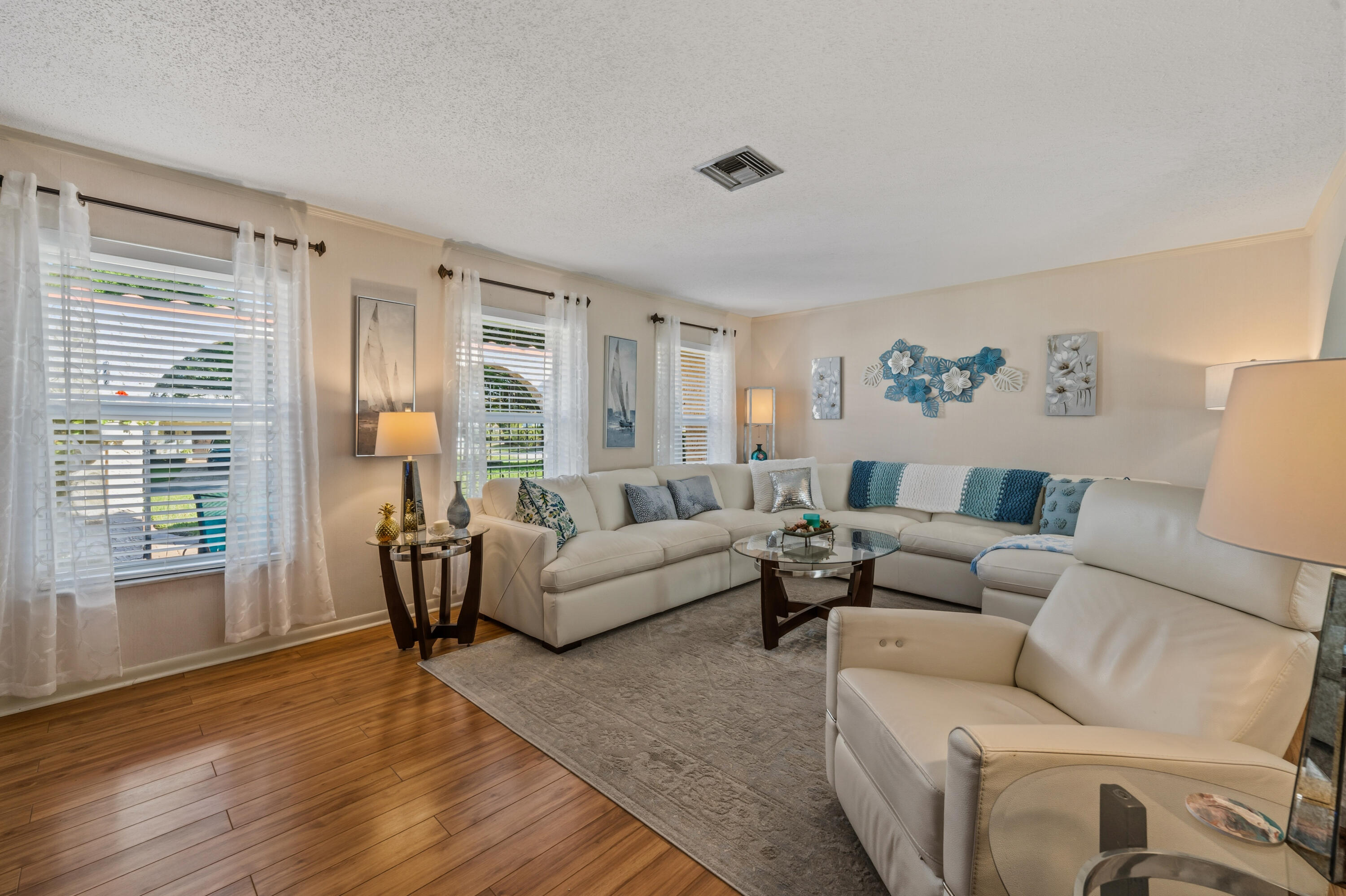 4176 Southeast Fairway Court Stuart, FL 34997 - Photo 7 of 46 32