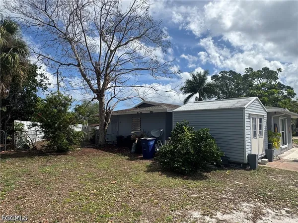 $390,000 | 1912 Howe Court, North Fort Myers, FL 33903