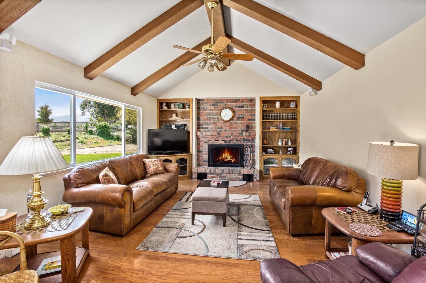 18745 Ranchito Del Rio Drive Salinas, CA 93908 - Photo 14 of 30 Gallery Image 14