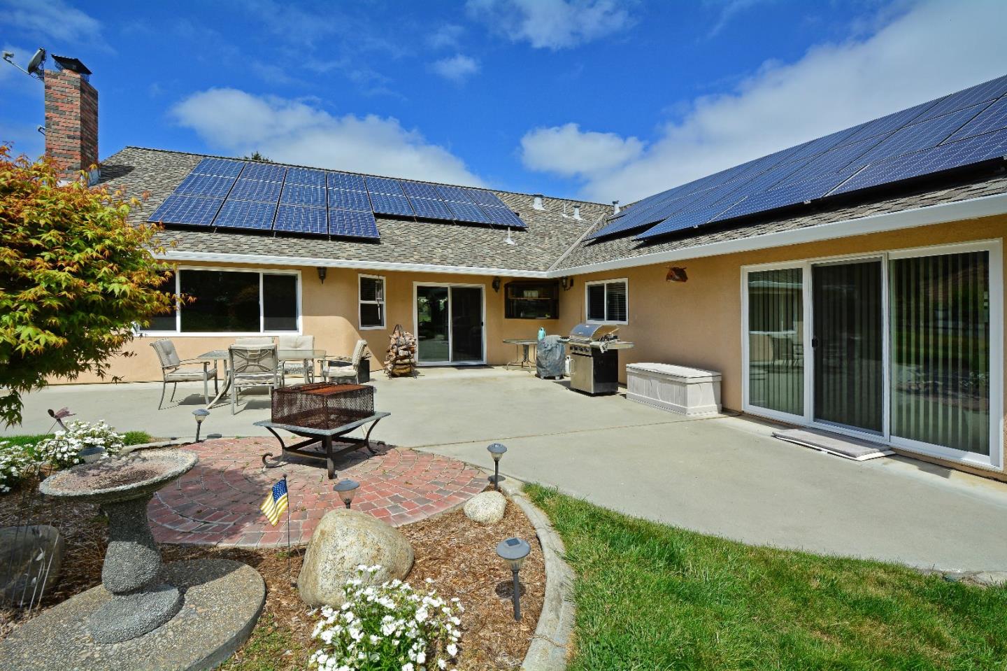 18745 Ranchito Del Rio Drive Salinas, CA 93908 - Photo 25 of 30 Gallery Image 25