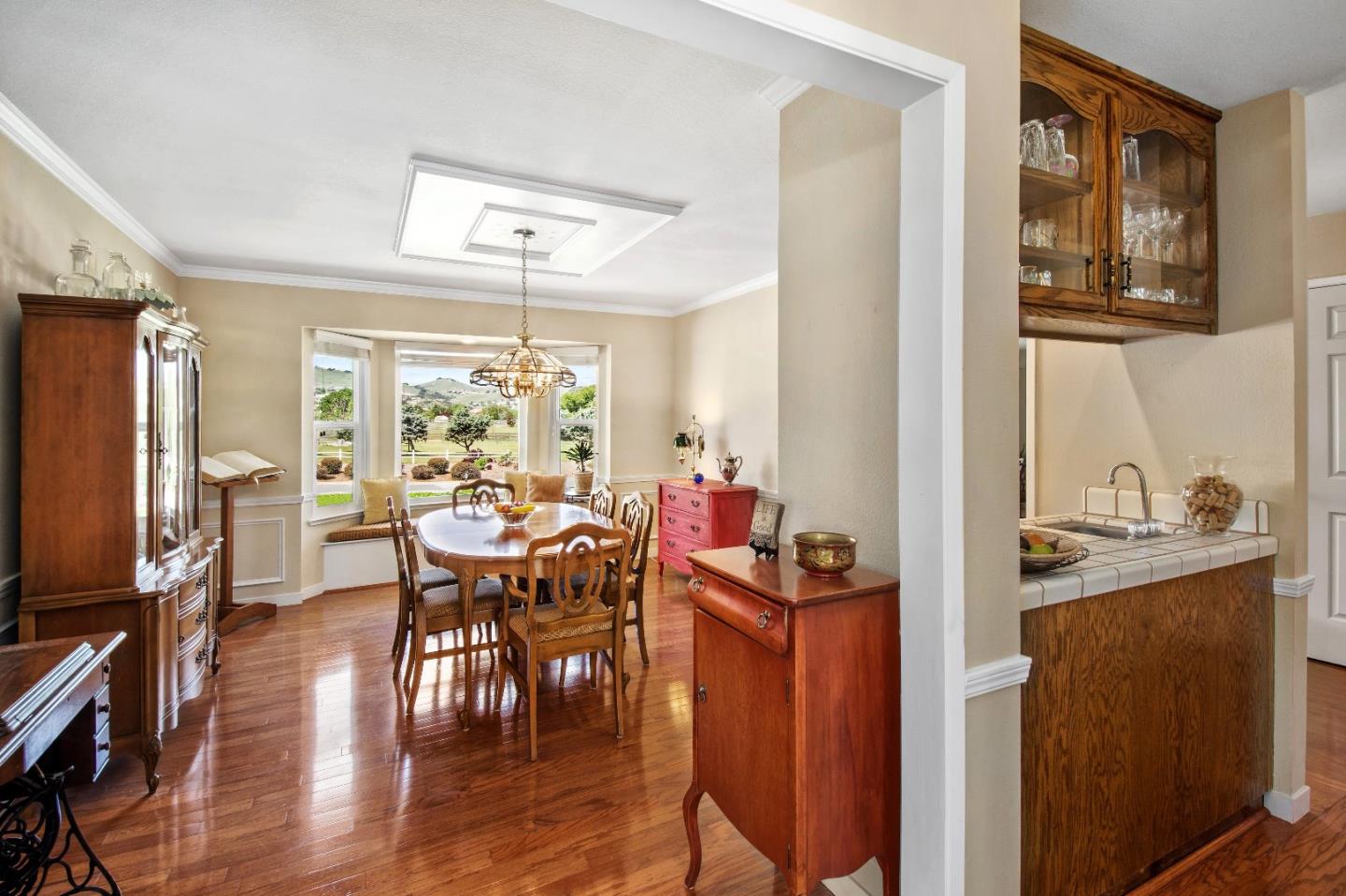 18745 Ranchito Del Rio Drive Salinas, CA 93908 - Photo 9 of 30 Gallery Image 9
