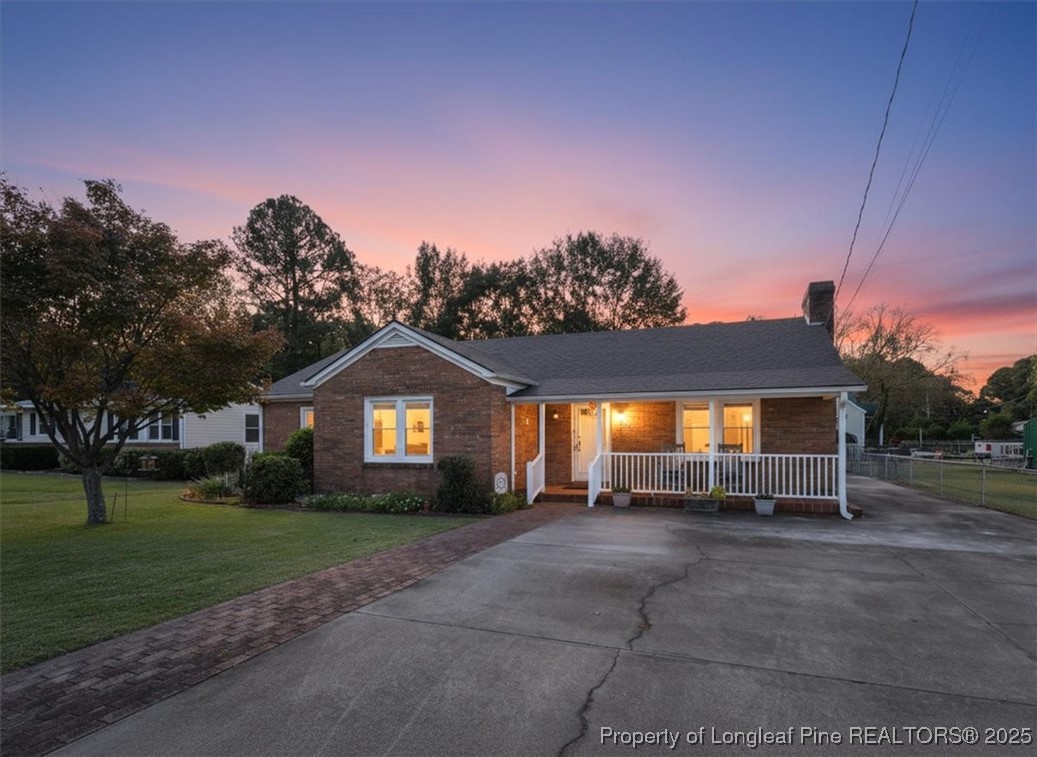 807 Raleigh Road Clinton, NC 28328 - Photo 1 of 40 Gallery Image 1