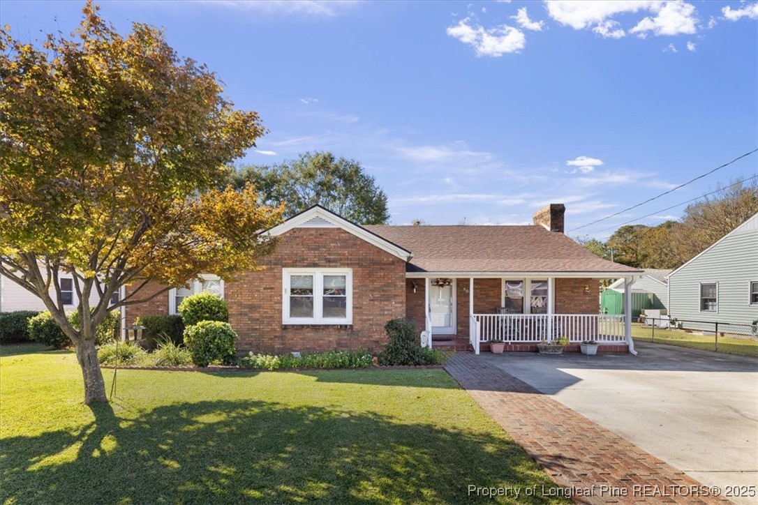 807 Raleigh Road Clinton, NC 28328 - Photo 2 of 40 Gallery Image 2