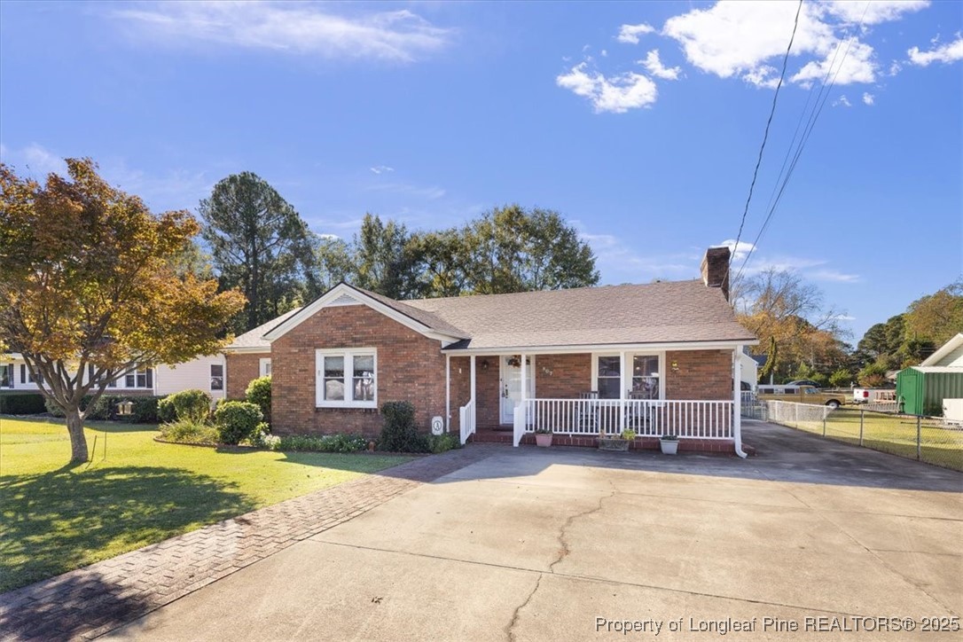 807 Raleigh Road Clinton, NC 28328 - Photo 3 of 40 Gallery Image 3