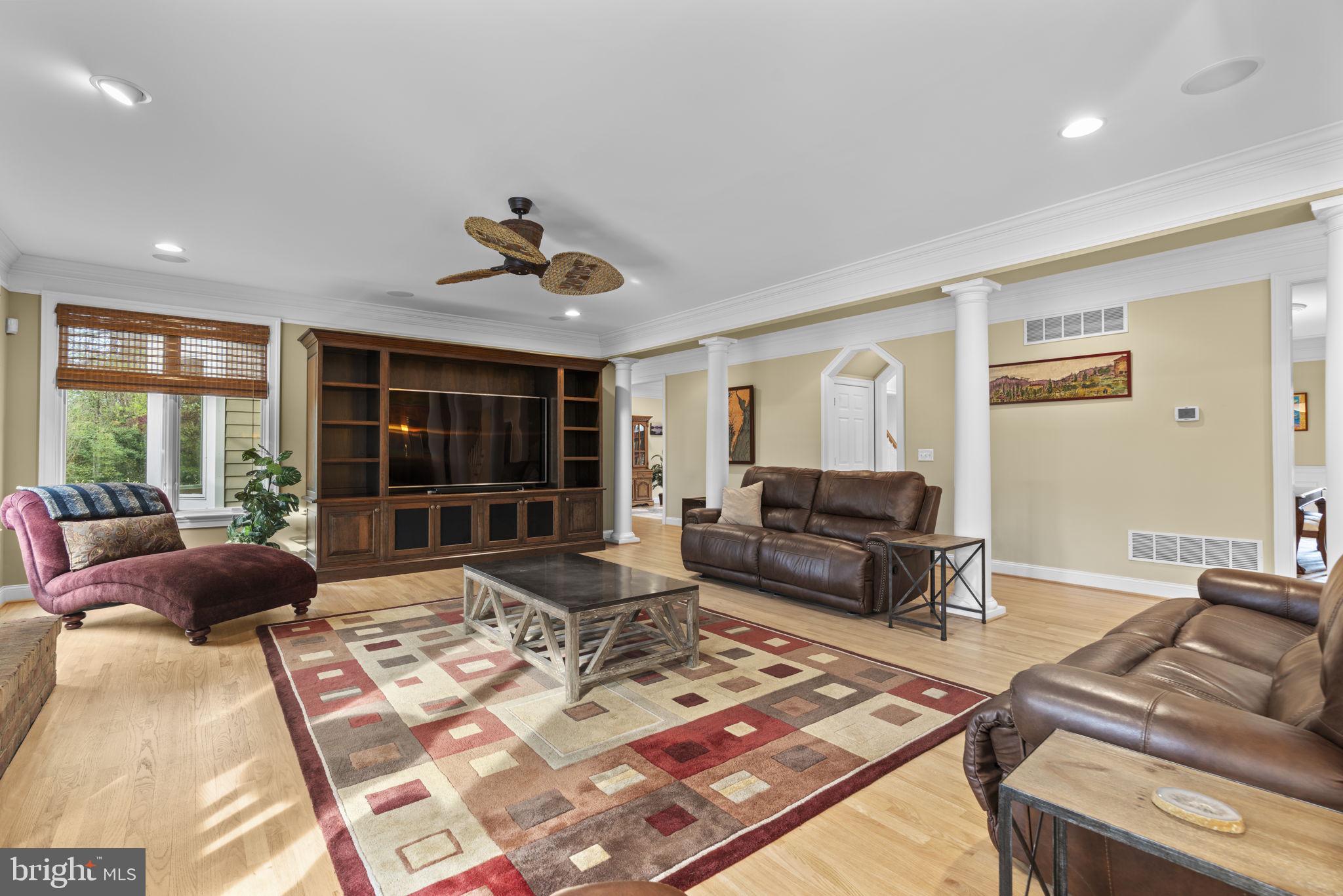 370 Eagle Hill Road Pasadena, MD 21122 - Photo 25 of 118 Family Room