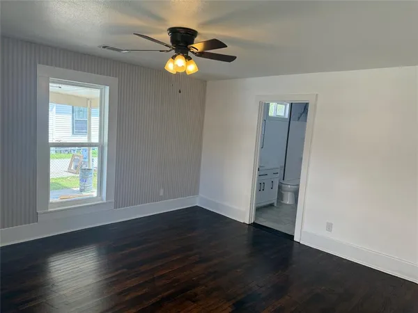 $249,900 | 309 West 8th Street, Bonham, TX 75418