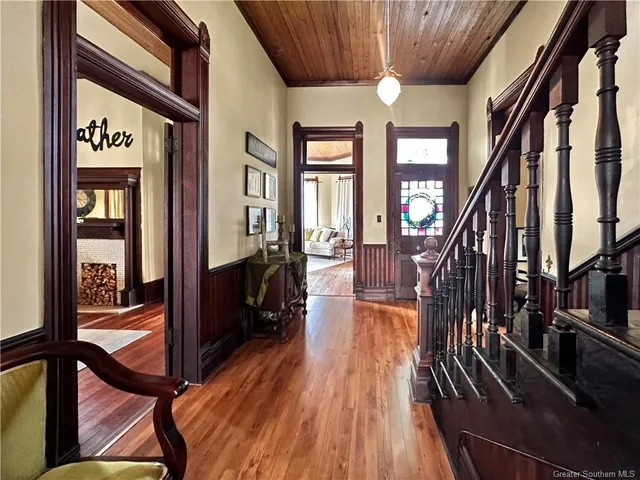 $379,900 | 203 South 1st Street, Leesville, LA 71446