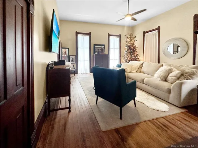 $379,900 | 203 South 1st Street, Leesville, LA 71446