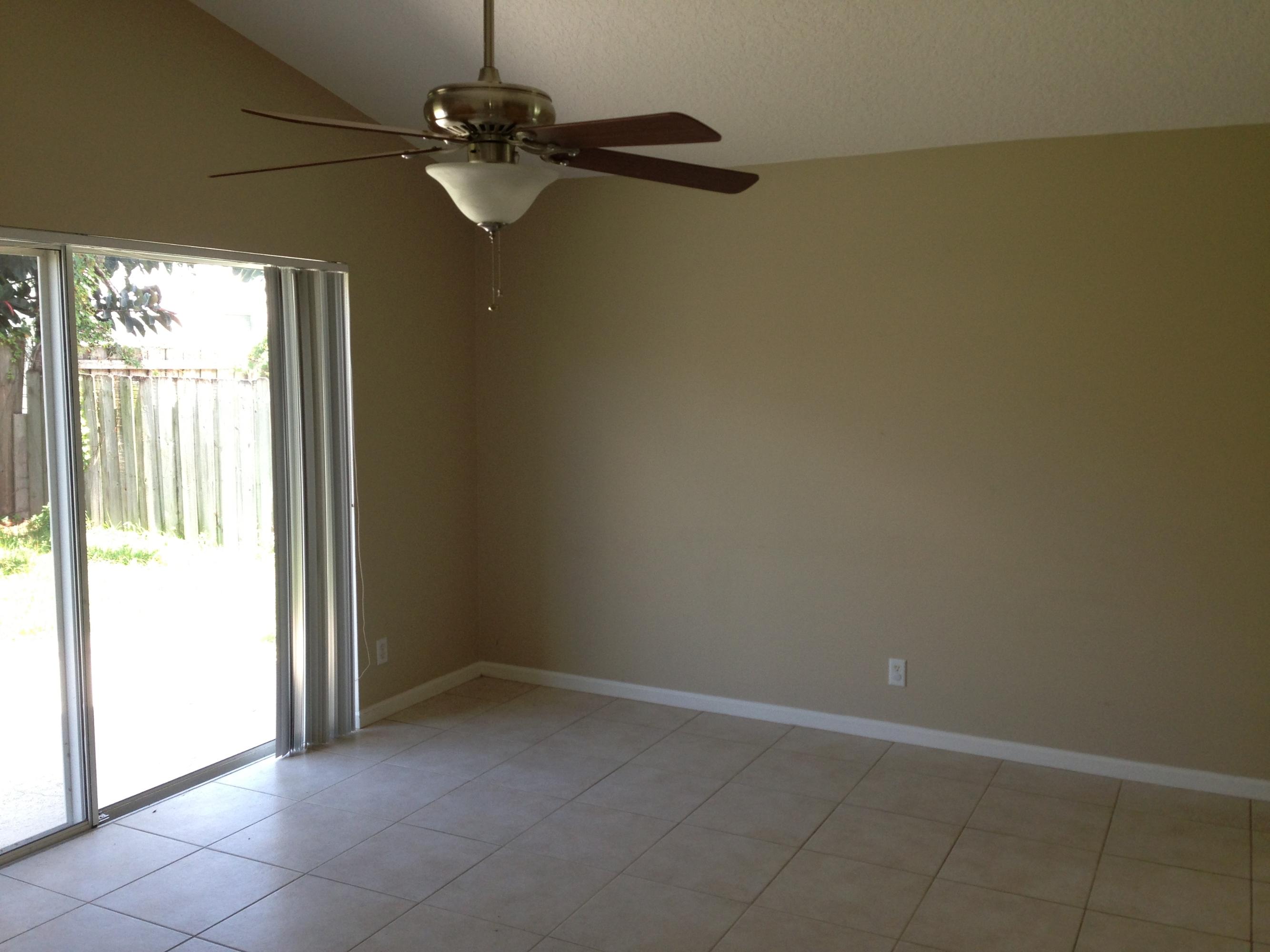 6471 Foster Street Jupiter, FL 33458 - Photo 7 of 16 Family Room