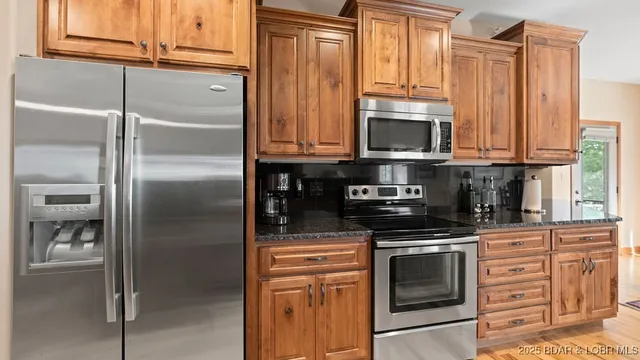 $785,000 | 30780 Timberlake Village Circle, Rocky Mount, MO 65072