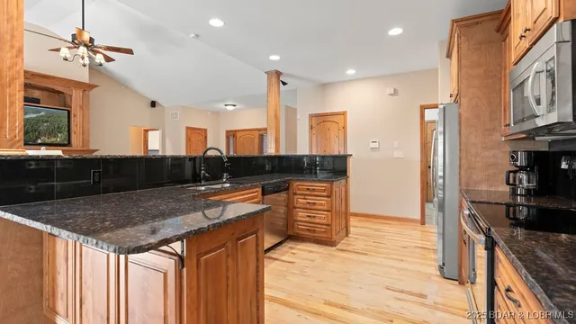 $785,000 | 30780 Timberlake Village Circle, Rocky Mount, MO 65072