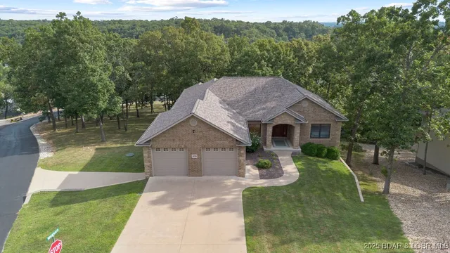 $785,000 | 30780 Timberlake Village Circle, Rocky Mount, MO 65072
