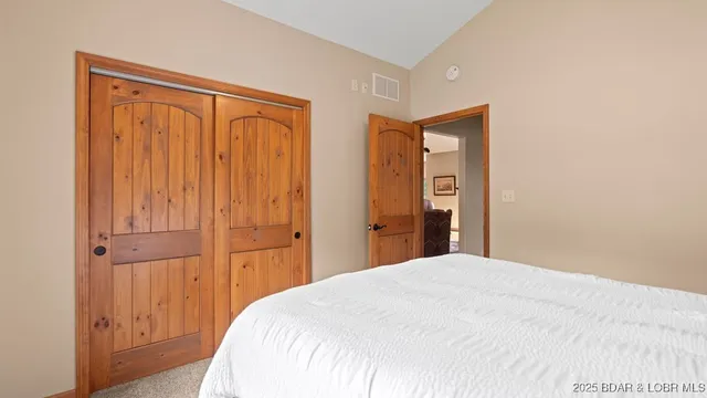 $785,000 | 30780 Timberlake Village Circle, Rocky Mount, MO 65072