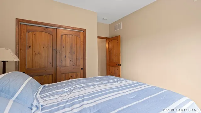 $785,000 | 30780 Timberlake Village Circle, Rocky Mount, MO 65072