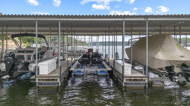 $785,000 | 30780 Timberlake Village Circle, Rocky Mount, MO 65072