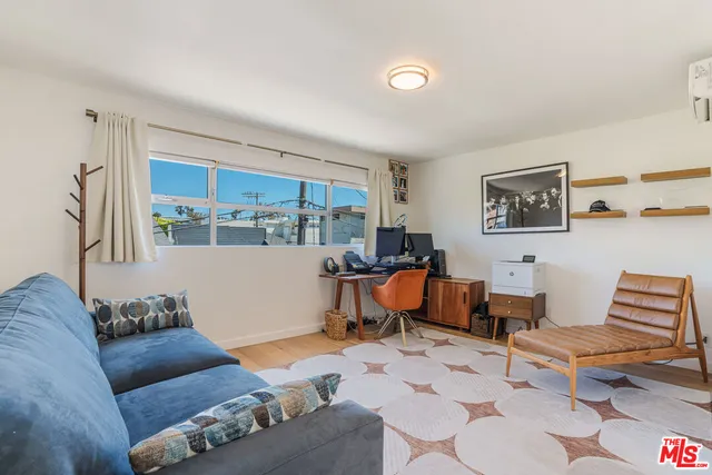 $14,500 | 16 Voyage Street, Marina del Rey, CA 90292