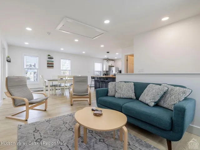 $539,999 | 7614 Main Street, Hunter, NY 12442