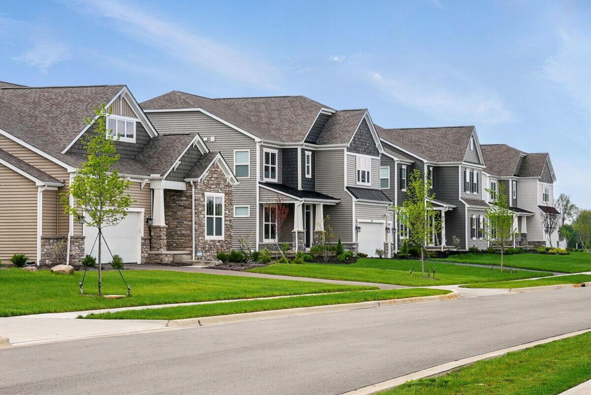 3058 Brian Way Delaware, OH 43015 - Photo 24 of 25 Community Streetscape