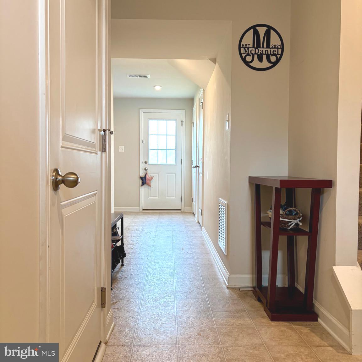 276 Rhea Drive Martinsburg, WV 25403 - Photo 4 of 16 Foyer