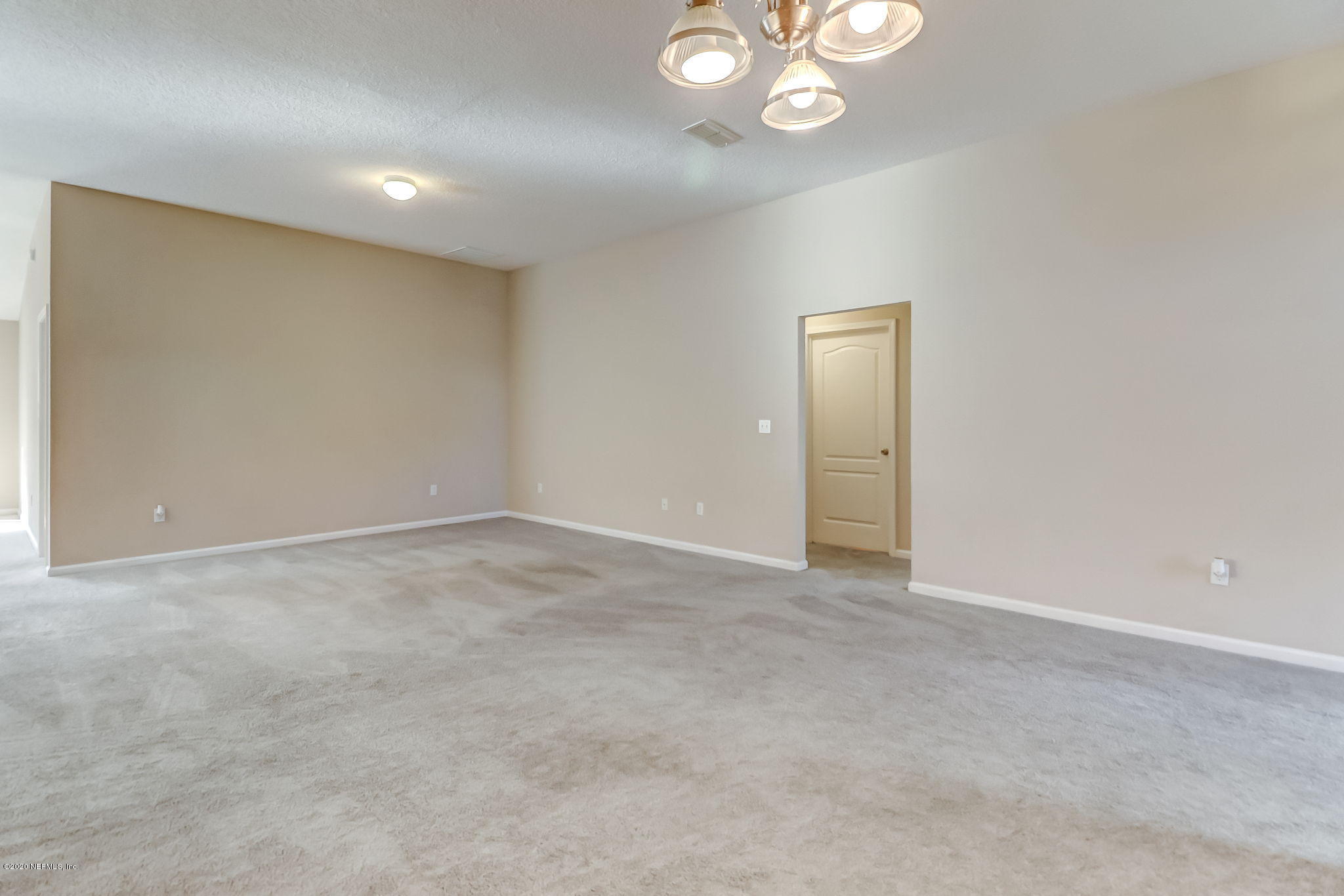 96020 Bass Lane Yulee, FL 32097 - Photo 2 of 35 1.2 20-web-or-mls-12 - 96020 Bass Lane