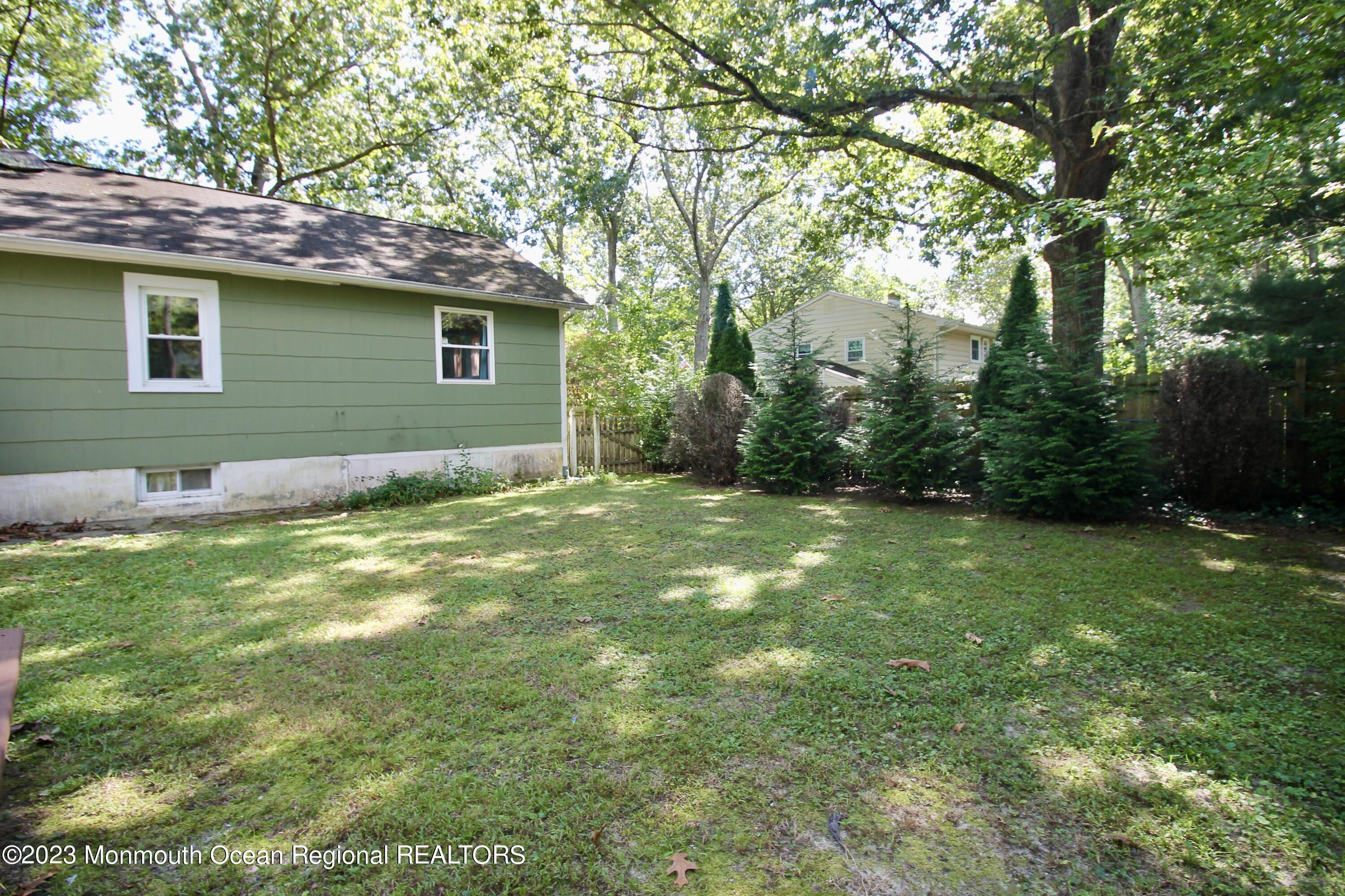 216 Lenape Trail Jackson, NJ 08527 - Photo 45 of 58 Yard