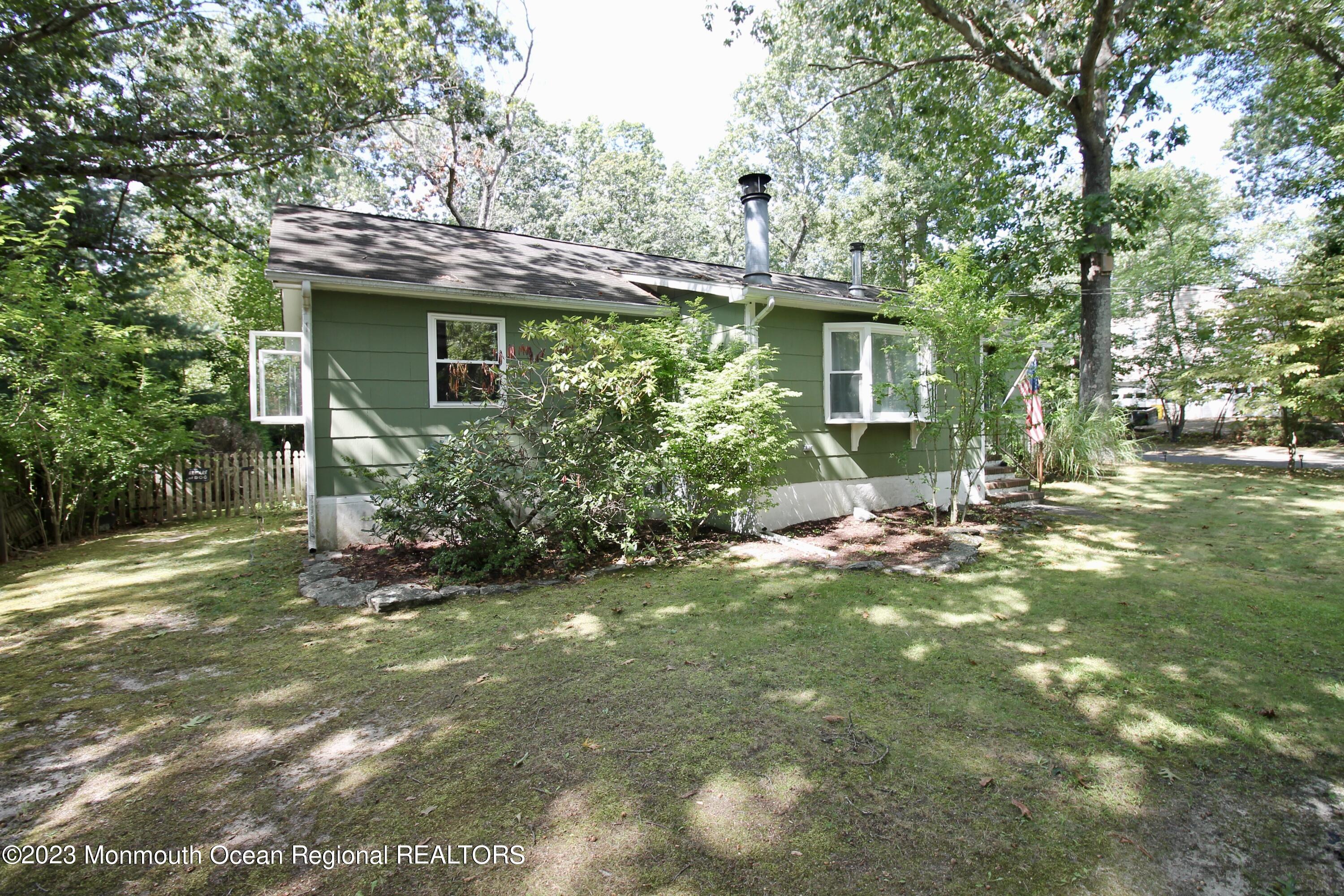 216 Lenape Trail Jackson, NJ 08527 - Photo 5 of 58 a view of a house with a yard