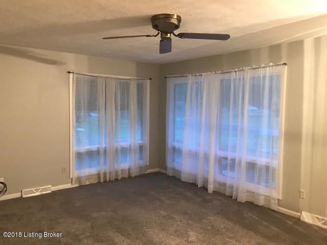 4515 Gordon Road Louisville, KY 40219 - Photo 2 of 9 IMG_4541