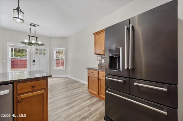 $361,500 | 806 Fort Sumter Way, Swansboro, NC 28584