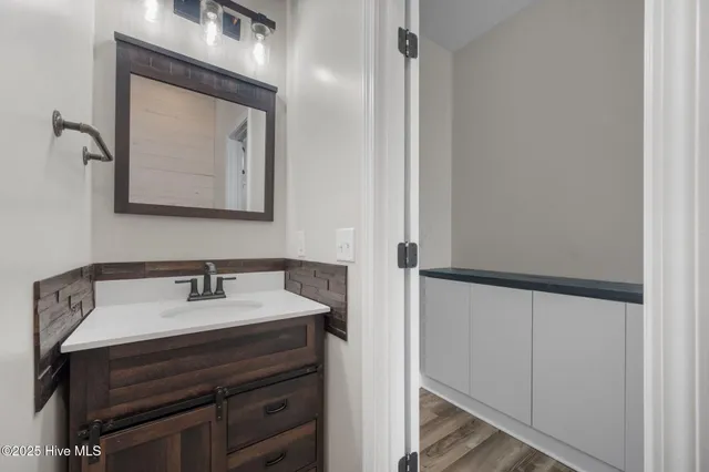 $361,500 | 806 Fort Sumter Way, Swansboro, NC 28584