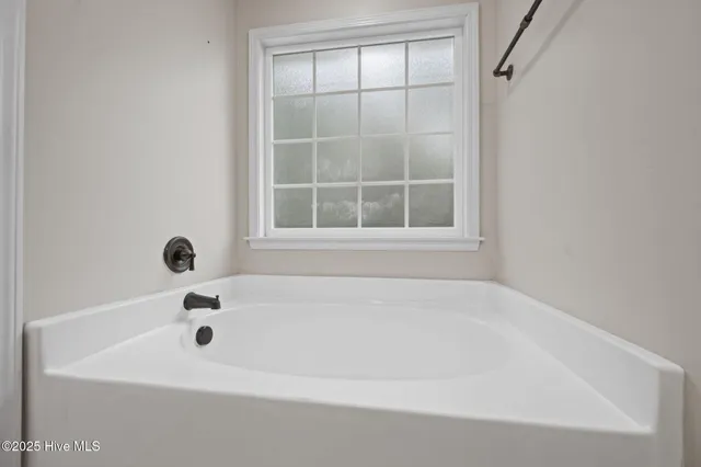 $361,500 | 806 Fort Sumter Way, Swansboro, NC 28584