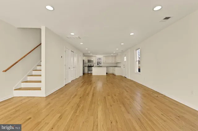 $3,500 | 4606 40th Street, Brentwood, MD 20722