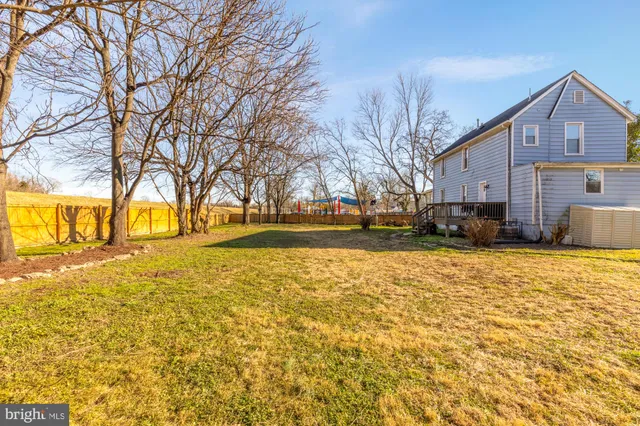 $3,500 | 4606 40th Street, Brentwood, MD 20722