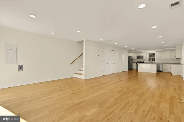 $3,500 | 4606 40th Street, Brentwood, MD 20722