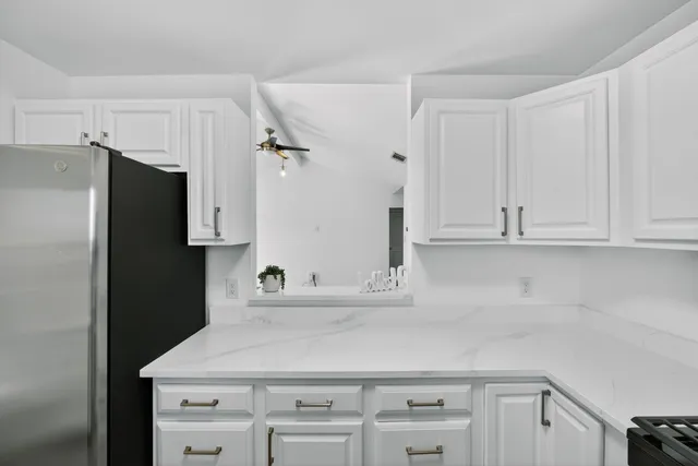 $2,600 | 11507 Elk Park Circle, Austin, TX 78759